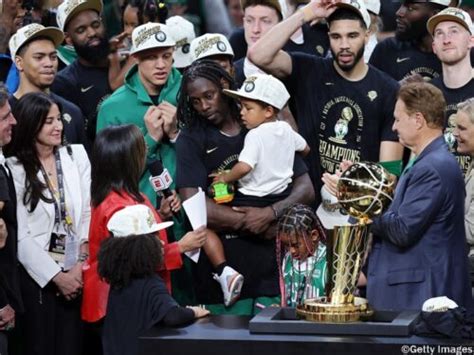 昨季NBA優勝とパリ五輪金メダルを手にしたホリデー「どっちが .
